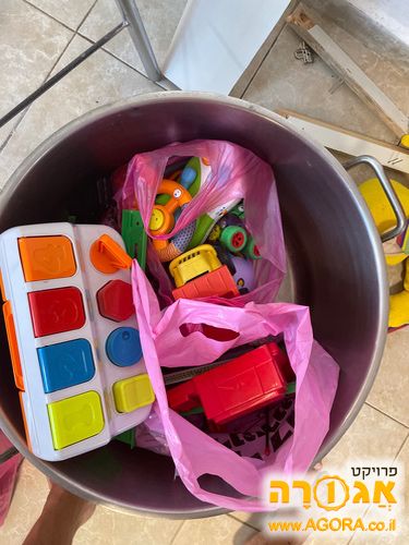 צעצועים לגיל 0-2 (פחות או יותר)