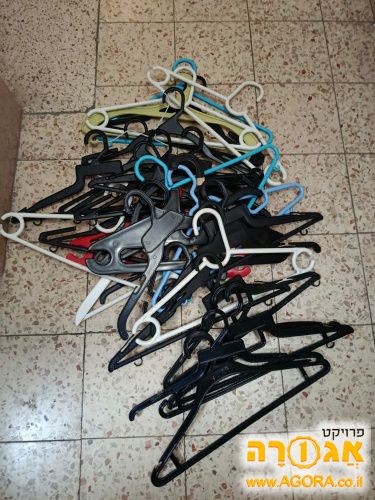 עשרות קולבים