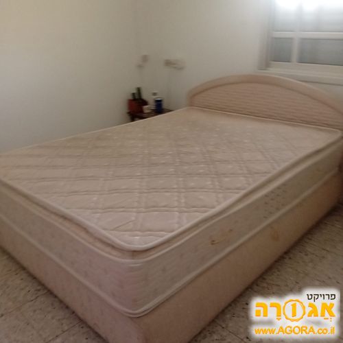 מיטה זוגית