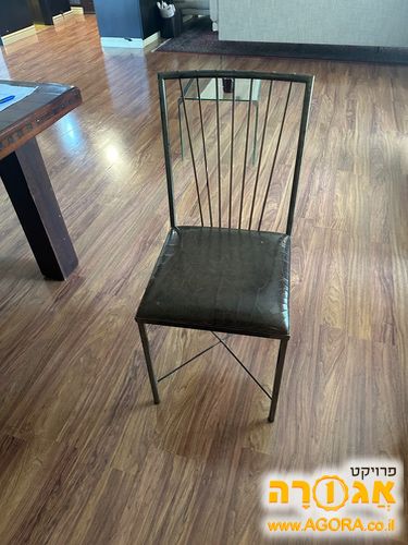 כסאות
