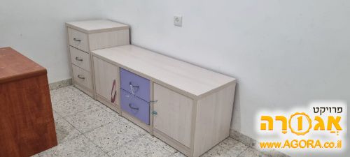 שידות של רהיטי דורון