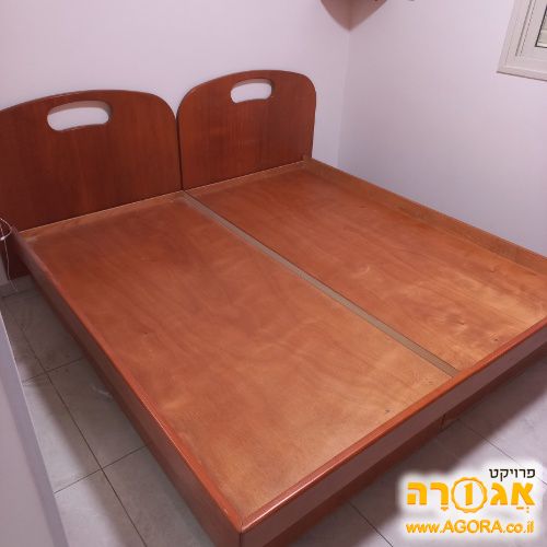 זוג מיטות לחדר שינה (מיטה יהודית)