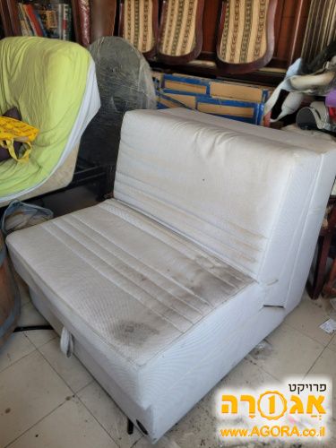 ספת יחיד נפתחת גדולה