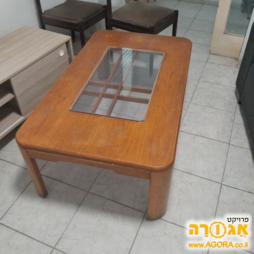 שולחן