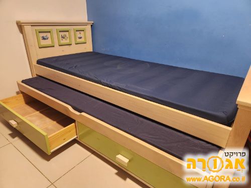מיטת עץ