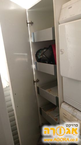 ארון מזווה גבוה