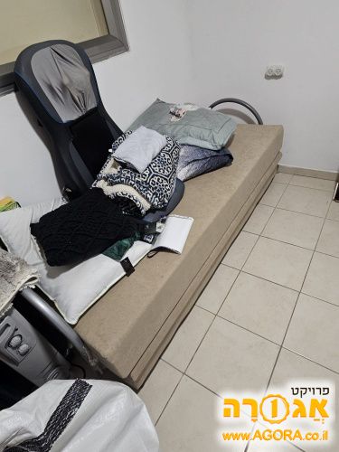 מיטת יחיד עם ארגז מצעים