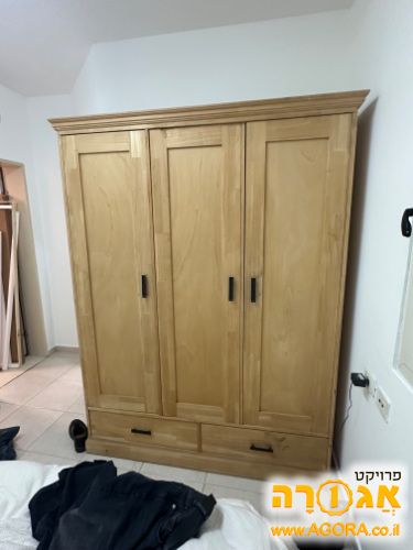 ארון בגדים