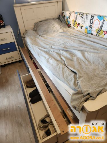 מיטת נוער + מיטת חבר