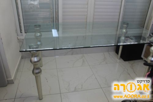 שולחן ללא כיסאות מדיזיין סנטר