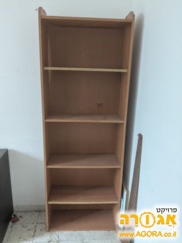 ארונית עץ