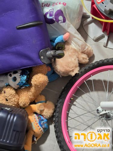 סירים, בובות, טלוויזיה ועוד