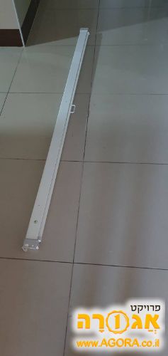 מסך תלייה למקרן 180x180