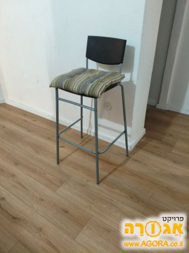 כיסא בר