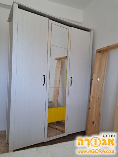 ארון בגדים