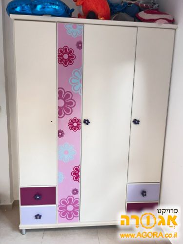 ארון לחדר ילדים