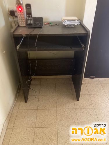 שידה קטנה
