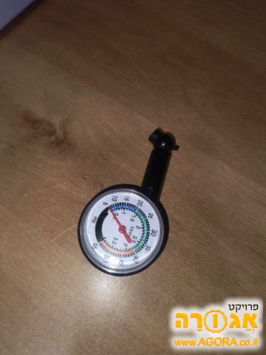 מד לחץ אוויר בגלגלי אופניים