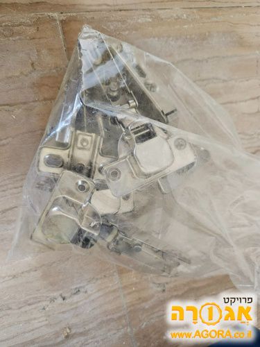 צירים לדלתות ארון