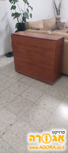 שולחן אוכל מתקפל