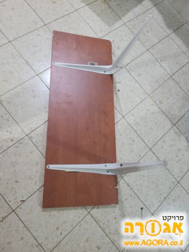 מדף עץ
