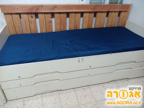 שלישיה + מגירת אחסון