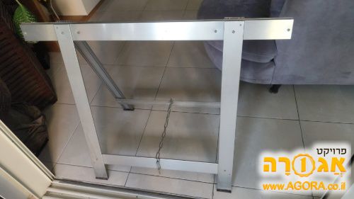 4 חמורים