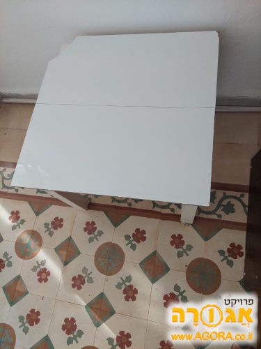 שולחן צד איקאה LACK