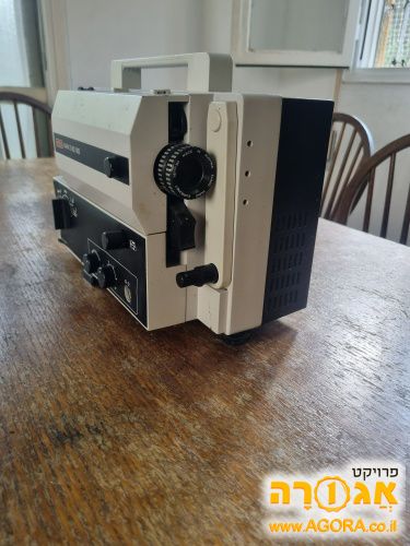 מקרן ישן