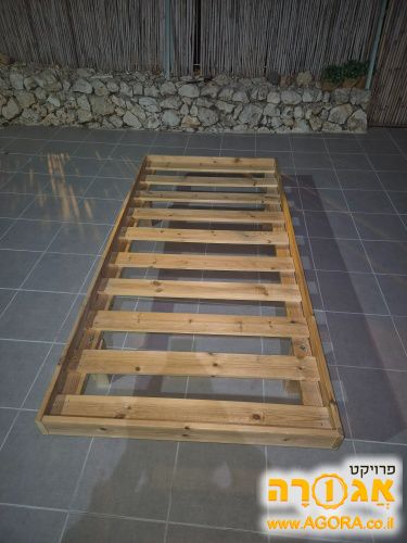 מסגרת מיטה