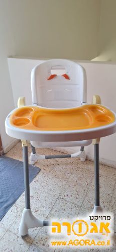 2 כסאות אוכל לתינוקות