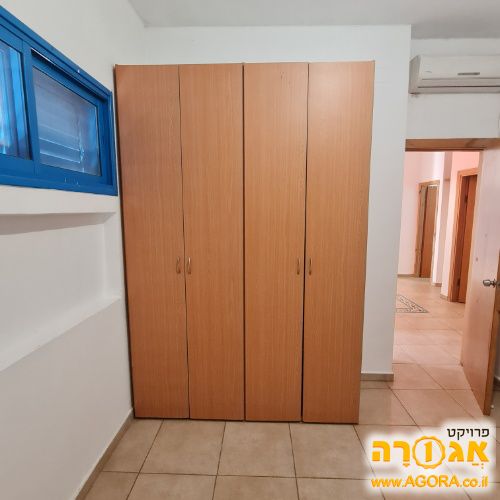 ארון בגדים