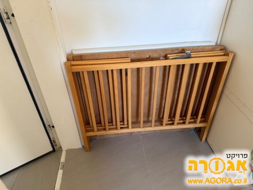 מיטת תינוק (לול תינוק)