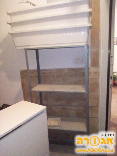 כוננית מדפים לגינה ואדניות