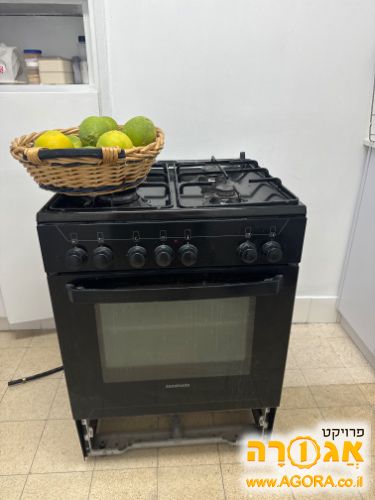 תנור עם כיריים
