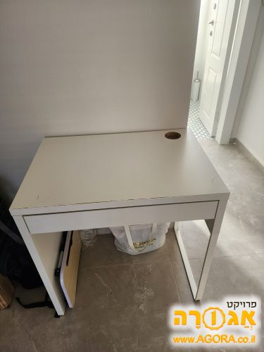 שולחן כתיבה איקאה