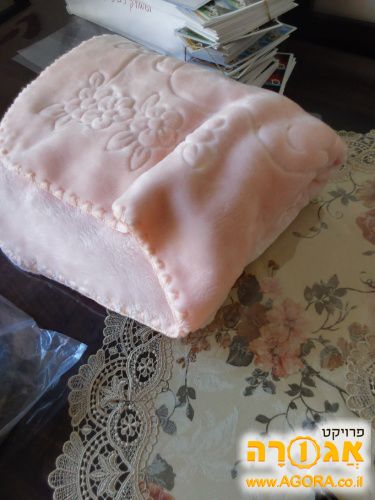 שמיכה וורודה לתינוקת
