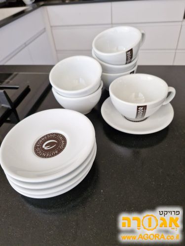 סט חדש לגמרי של 6 ספלים ותחתיות