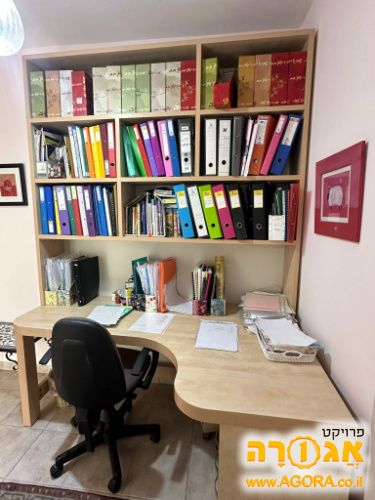 שולחן עבודה + ספריה ומגירות