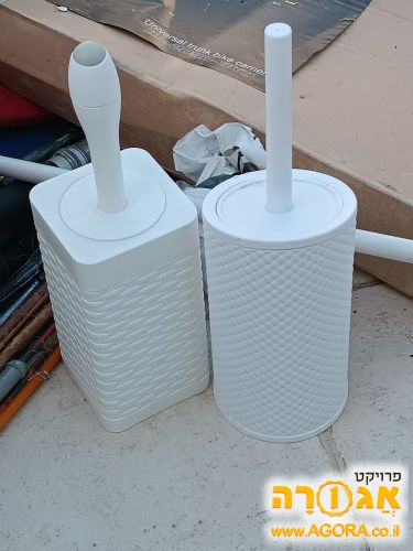 מנקה שירותים