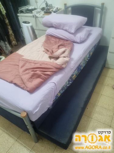 מיטת יחיד( עם מנגנון להפוך למיטה זוגית)