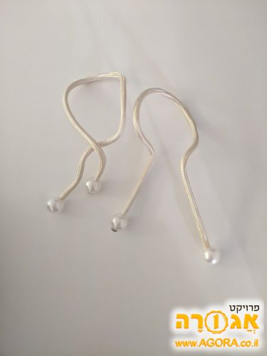 חבקים לווילון