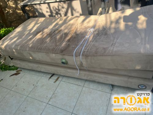 מיטת נוער נפתחת