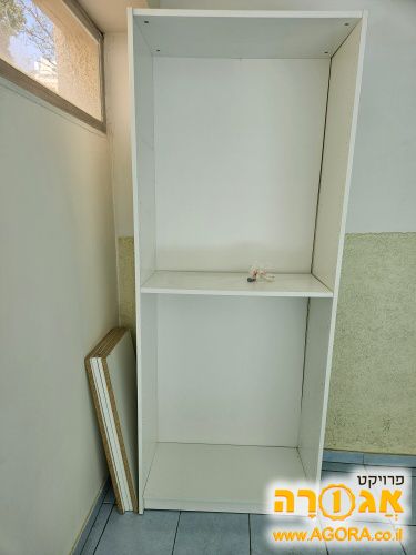 כוננית איקאה