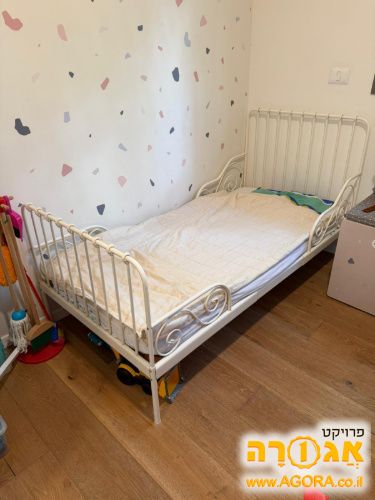 מיטת מעבר מתארכת של איקאה