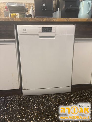 מדיח רחב Elecrolux