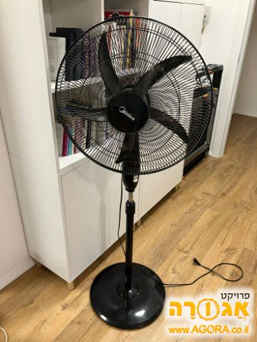 מאוורר עומד