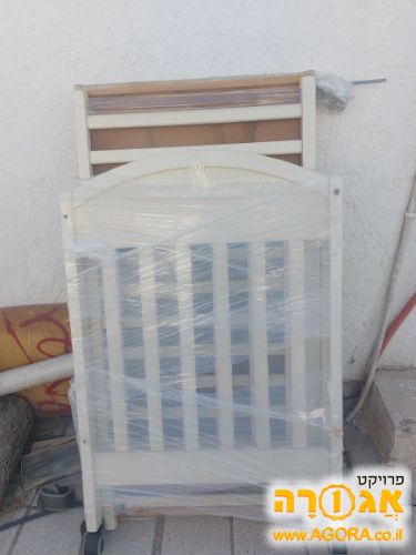 מיטה לתינוק