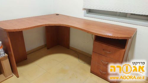 שולחן כתיבה פינתי