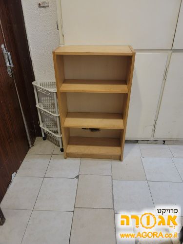 ארונית / שידת מדפים